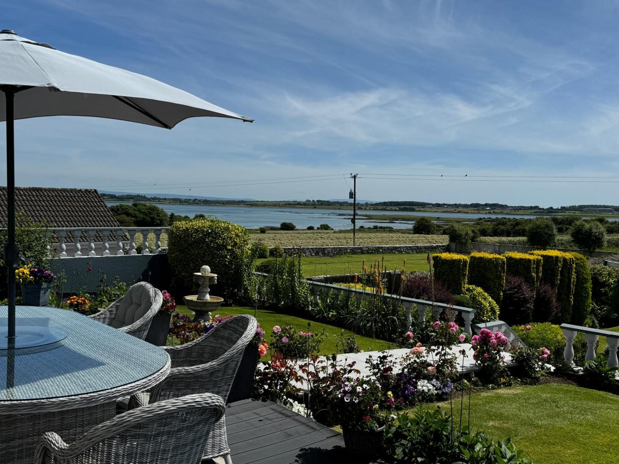 Bed and breakfast Seacrest Galway